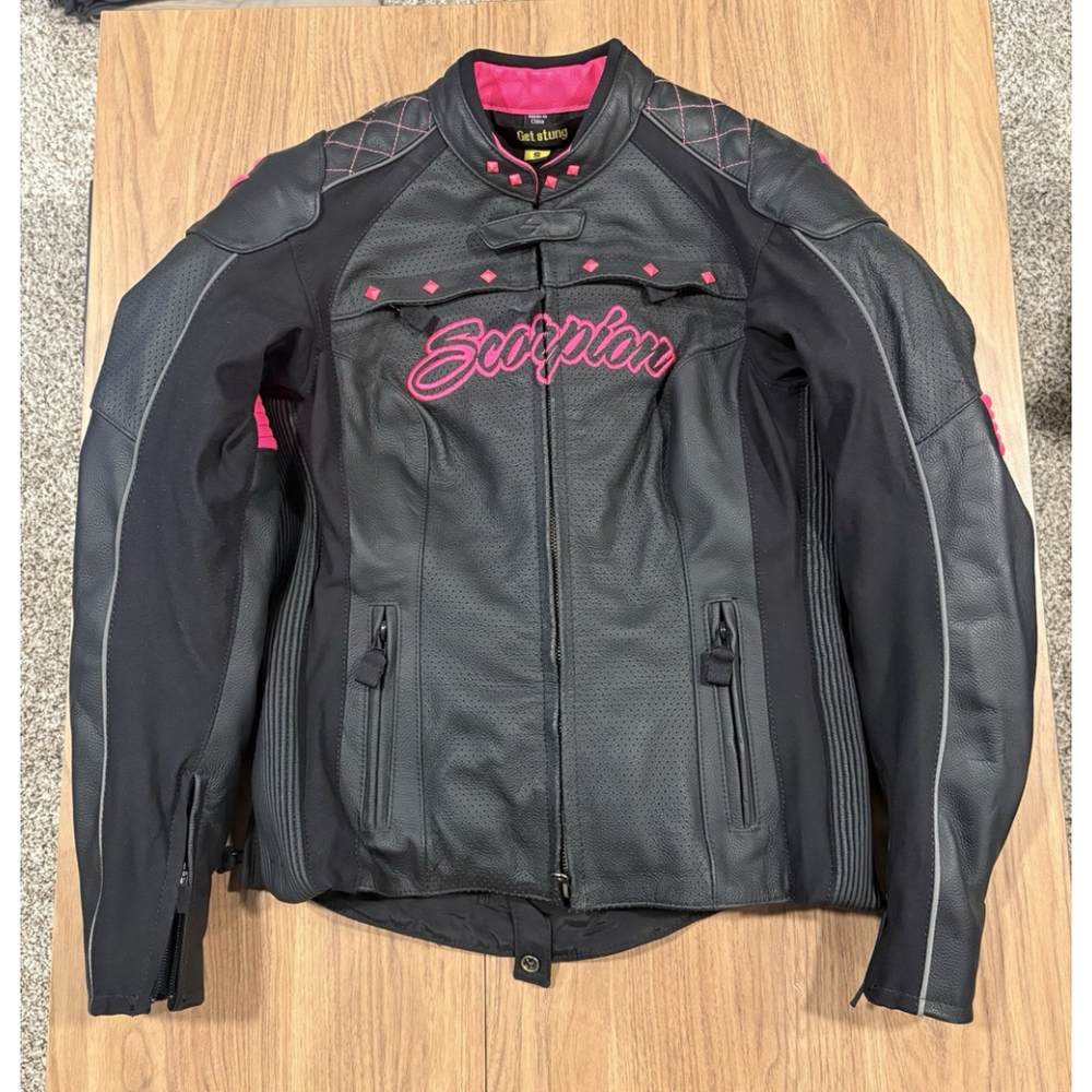 Scorpion Vixen Women's Small Leather Motorcycle Jacket Armored
